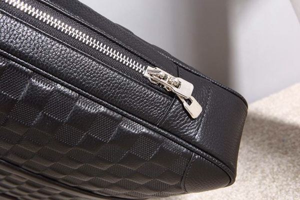 ルイヴィトンバッグ素材ディテール